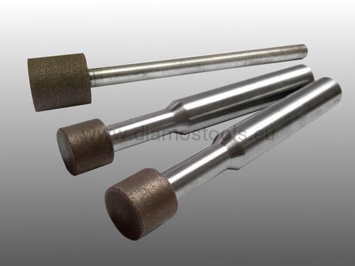 Diamond grinding wheel